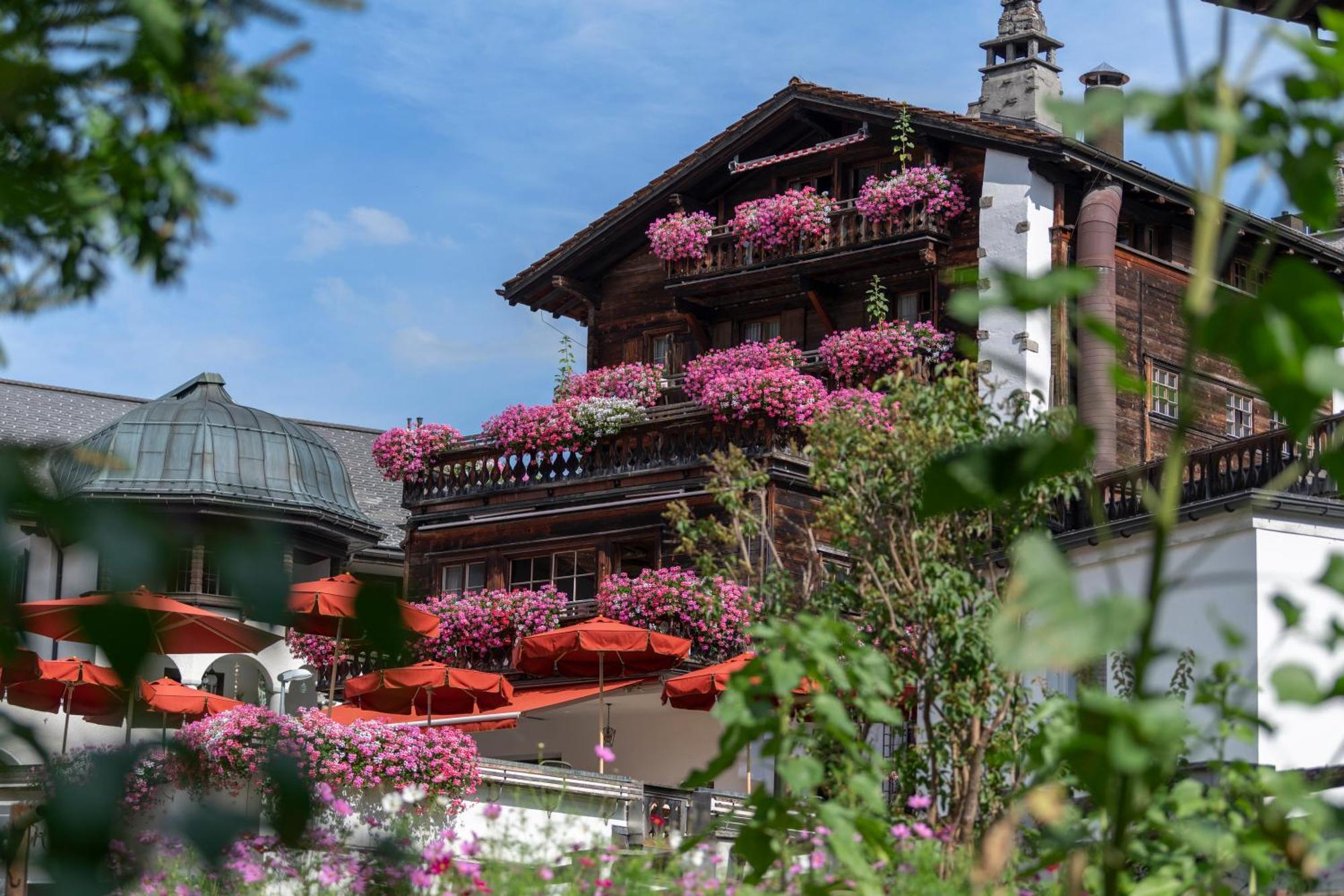 Hotel Chesa Grischuna Klosters Exterior photo